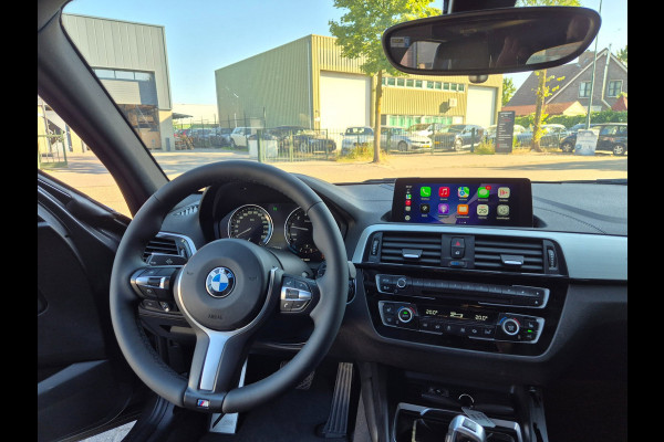 BMW 1-serie 120i High Executive M Sport Apple CarPlay Trekhaak LED NAP Dealer onderhouden RIJKLAAR 184pk