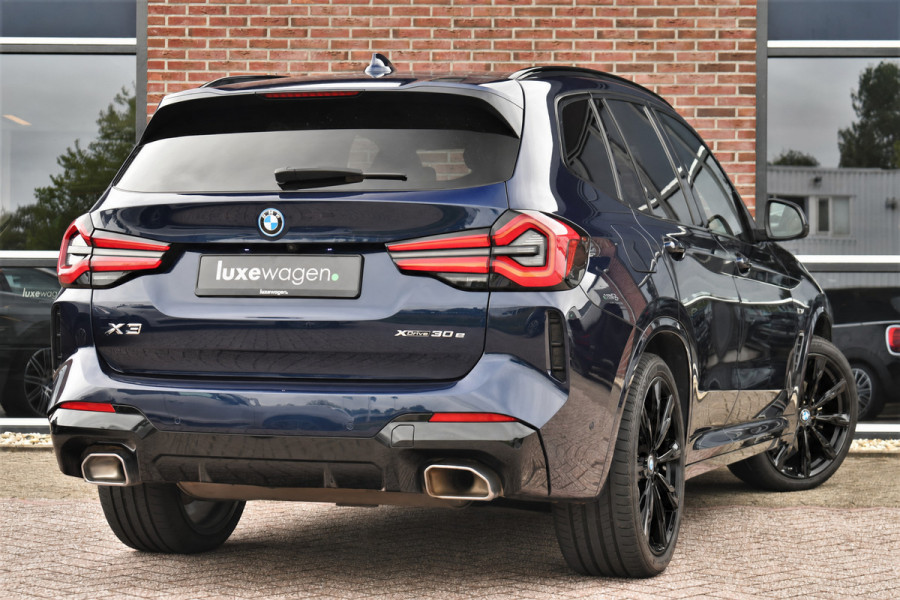 BMW X3 xDrive30e M-Sport M-zetels Pano HUD 360 Adp-demping