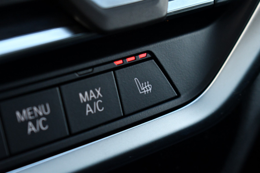 BMW X3 xDrive30e M-Sport M-zetels Pano HUD 360 Adp-demping