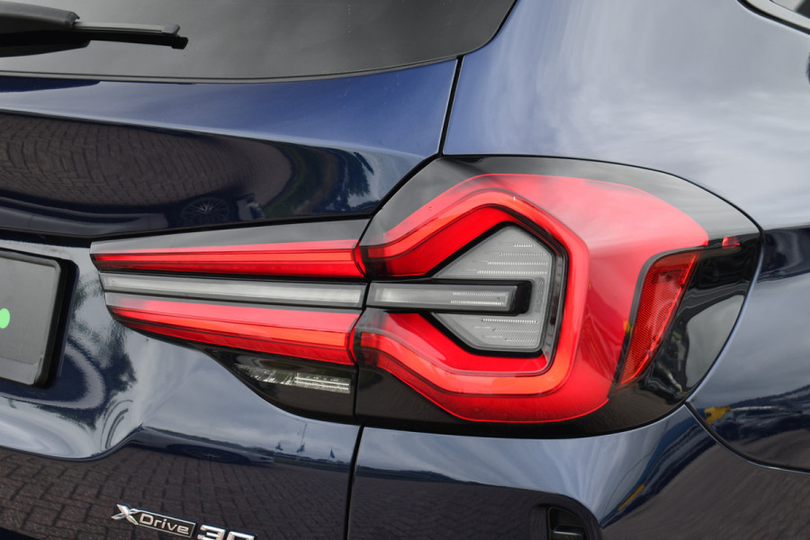 BMW X3 xDrive30e M-Sport M-zetels Pano HUD 360 Adp-demping