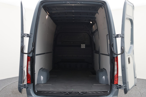 Mercedes-Benz Sprinter 317 CDI L2H2 RWD Camera, Side-Steps, Cruise, Apple Carplay, PDC, Stoelverwarming