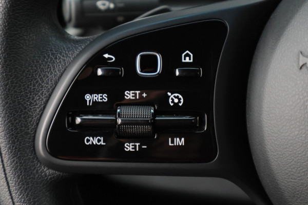 Mercedes-Benz Sprinter 317 CDI L2H2 RWD Camera, Side-Steps, Cruise, Apple Carplay, PDC, Stoelverwarming