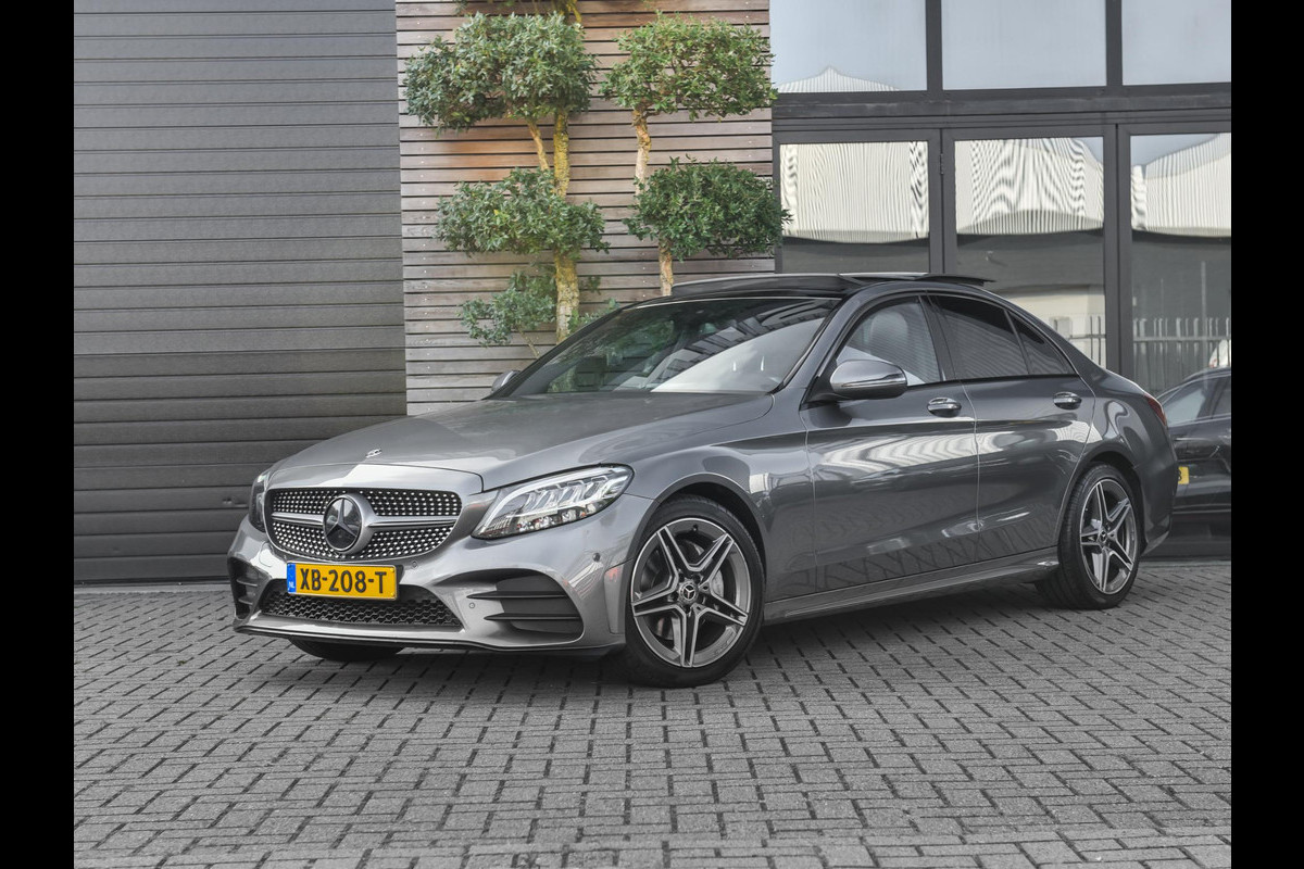 Mercedes-Benz C-Klasse 160 Business Solution AMG Panoramadak Digitaal display Alcantara Navi Carma