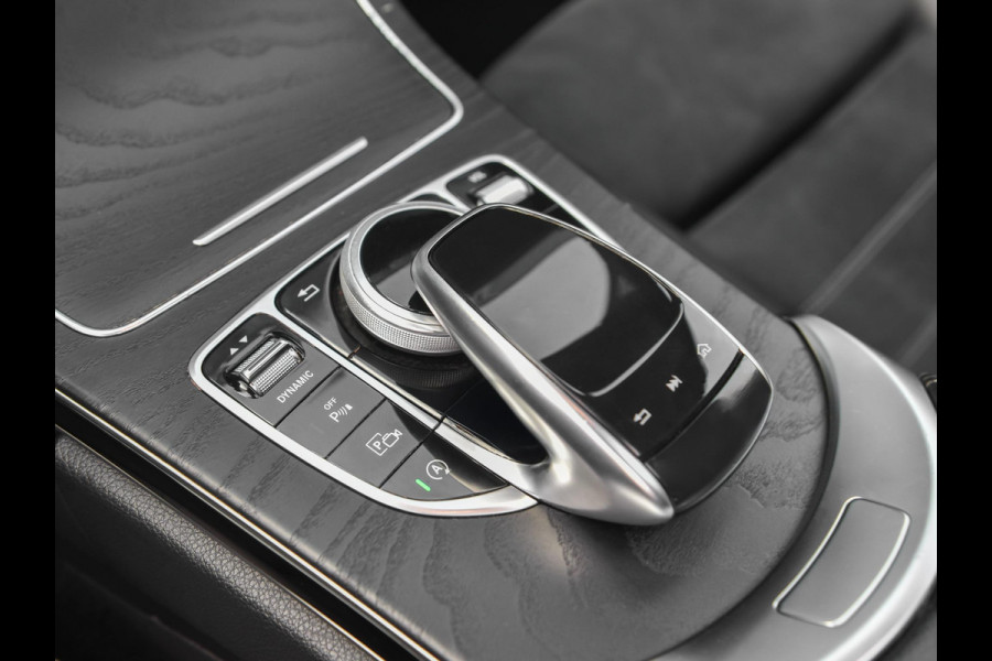 Mercedes-Benz C-Klasse 160 Business Solution AMG Panoramadak Digitaal display Alcantara Navi Carma