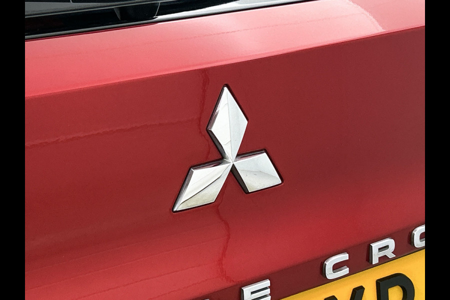Mitsubishi Eclipse Cross 2.4 PHEV Intense+ Hybride / Navigatie / 1/2 Leder / Pdc. / Airco-ecc./ Radio multimedia / Apk nieuw