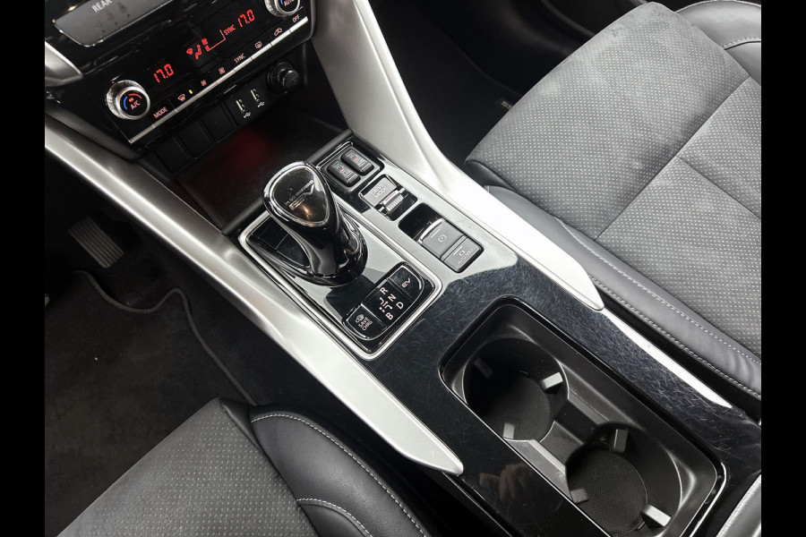 Mitsubishi Eclipse Cross 2.4 PHEV Intense+ Hybride / Navigatie / 1/2 Leder / Pdc. / Airco-ecc./ Radio multimedia / Apk nieuw