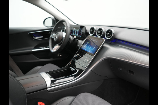 Mercedes-Benz C-Klasse Estate 300 e PHEV 313pk Dealer O.H | Adaptive Cruise | Camera | Apple Carplay | BLIS | Sportstoelen Verwarmd | Virtual Cockpit | Navigatie | DAB | 17"L.M | Plug In Hybrid |