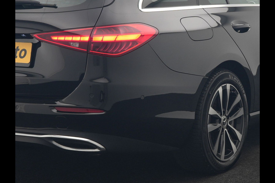 Mercedes-Benz C-Klasse Estate 300 e PHEV 313pk Dealer O.H | Adaptive Cruise | Camera | Apple Carplay | BLIS | Sportstoelen Verwarmd | Virtual Cockpit | Navigatie | DAB | 17"L.M | Plug In Hybrid |