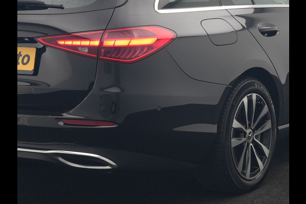 Mercedes-Benz C-Klasse Estate 300 e PHEV 313pk Dealer O.H | Adaptive Cruise | Camera | Apple Carplay | BLIS | Sportstoelen Verwarmd | Virtual Cockpit | Navigatie | DAB | 17"L.M | Plug In Hybrid |