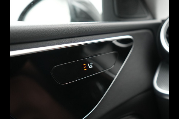 Mercedes-Benz C-Klasse Estate 300 e PHEV 313pk Dealer O.H | Adaptive Cruise | Camera | Apple Carplay | BLIS | Sportstoelen Verwarmd | Virtual Cockpit | Navigatie | DAB | 17"L.M | Plug In Hybrid |