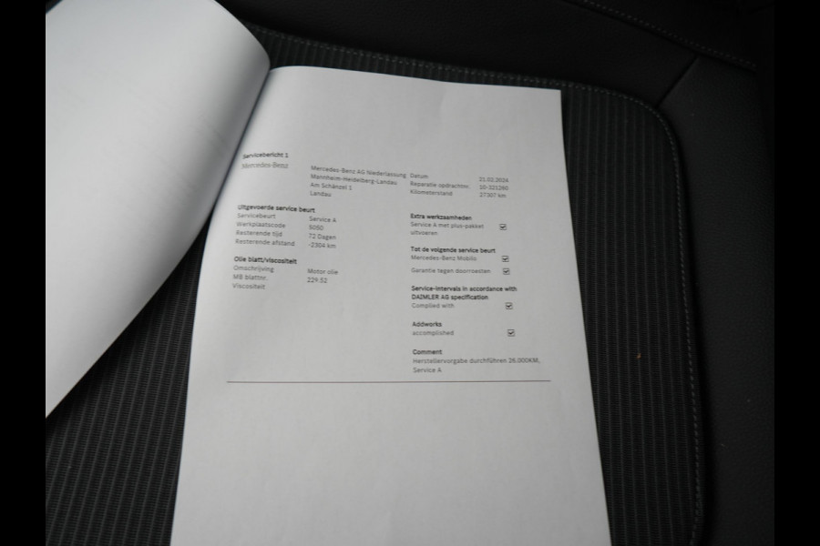 Mercedes-Benz C-Klasse Estate 300 e PHEV 313pk Dealer O.H | Adaptive Cruise | Camera | Apple Carplay | BLIS | Sportstoelen Verwarmd | Virtual Cockpit | Navigatie | DAB | 17"L.M | Plug In Hybrid |
