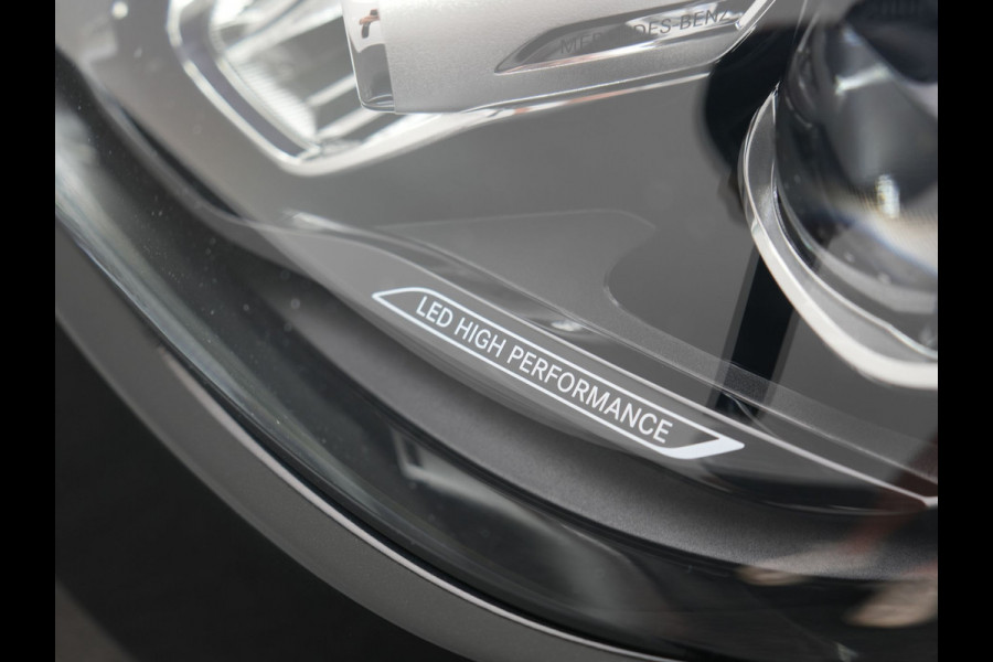 Mercedes-Benz C-Klasse Estate 300 e PHEV 313pk Dealer O.H | Adaptive Cruise | Camera | Apple Carplay | BLIS | Sportstoelen Verwarmd | Virtual Cockpit | Navigatie | DAB | 17"L.M | Plug In Hybrid |