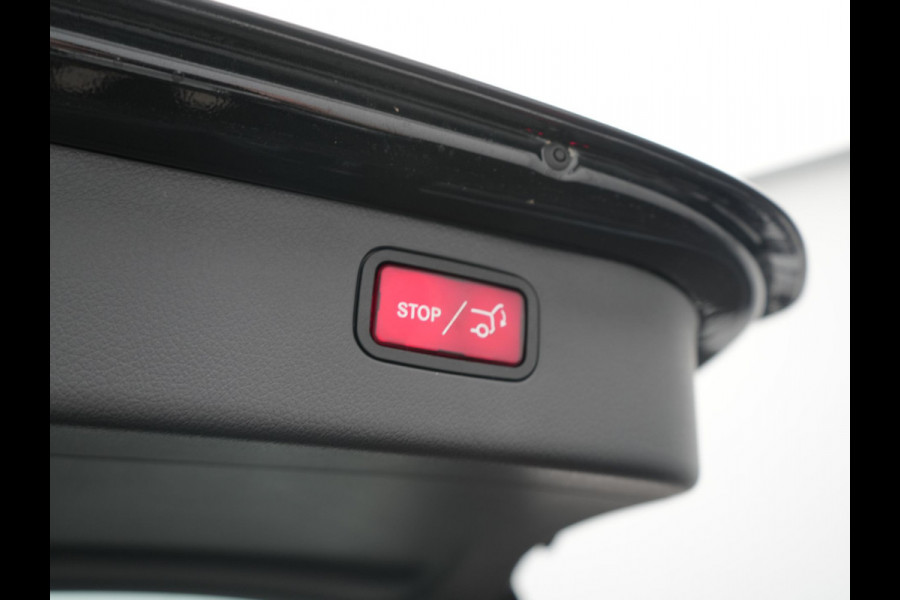 Mercedes-Benz C-Klasse Estate 300 e PHEV 313pk Dealer O.H | Adaptive Cruise | Camera | Apple Carplay | BLIS | Sportstoelen Verwarmd | Virtual Cockpit | Navigatie | DAB | 17"L.M | Plug In Hybrid |