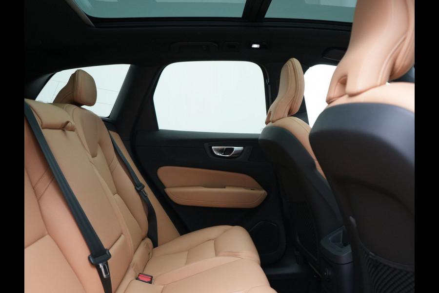 Volvo XC60 T8 AWD Ultimate Dark LONG RANGE PHEV 455pk Dealer O.H. | Trekhaak Af Fabriek | Panodak | Adaptive Cruise | Head Up | 360 Camera | Harman / Kardon | Lederen Comfortzetels Massage & Ventilatie & Memory | Keyless | Stoelen & Stuur Verwarmd | Plug In Hybrid |