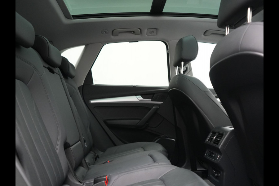 Audi Q5 50 TFSI e Advanced edition PHEV 300pk | Trekhaak Af Fabriek | Panodak | 360 Camera | Lederen Comfortzetels Verwarmd | Cruise Control | Virtual | Navigatie | DAB | Plug In Hybrid |