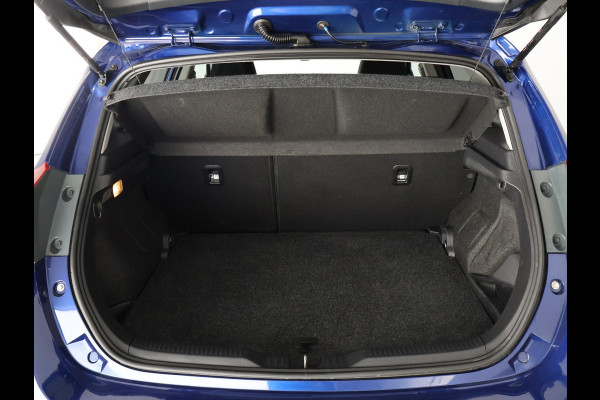 Toyota Auris 1.8 Hybrid Executive | Navigatie | Sportstoelen | Camera | Lichtmetalen velgen |