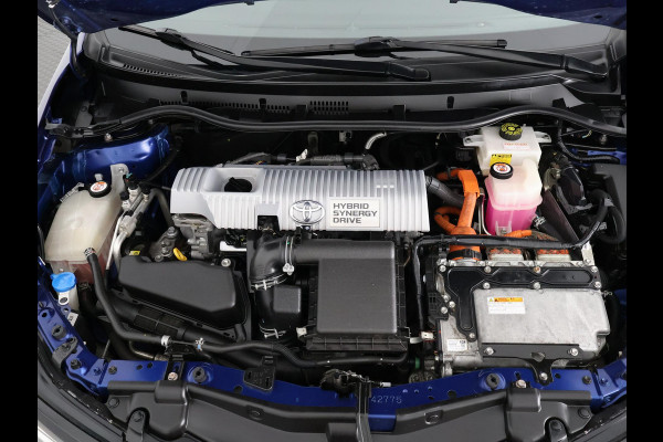 Toyota Auris 1.8 Hybrid Executive | Navigatie | Sportstoelen | Camera | Lichtmetalen velgen |