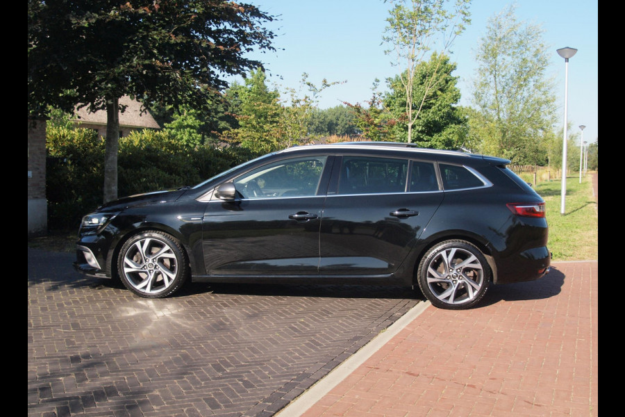 Renault Mégane Estate 1.6 TCe GT | Panoramadak | Camera | Trekhaak | Head-Up Display |
