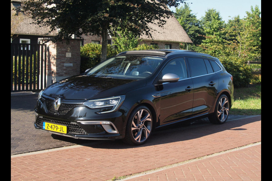 Renault Mégane Estate 1.6 TCe GT | Panoramadak | Camera | Trekhaak | Head-Up Display |