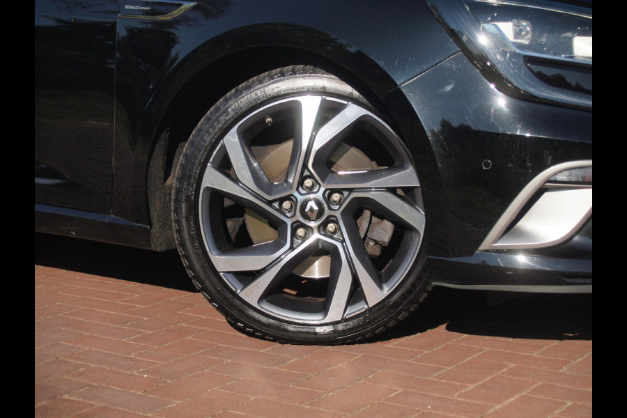 Renault Mégane Estate 1.6 TCe GT | Panoramadak | Camera | Trekhaak | Head-Up Display |