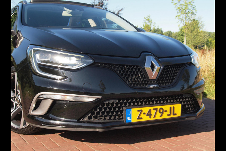 Renault Mégane Estate 1.6 TCe GT | Panoramadak | Camera | Trekhaak | Head-Up Display |