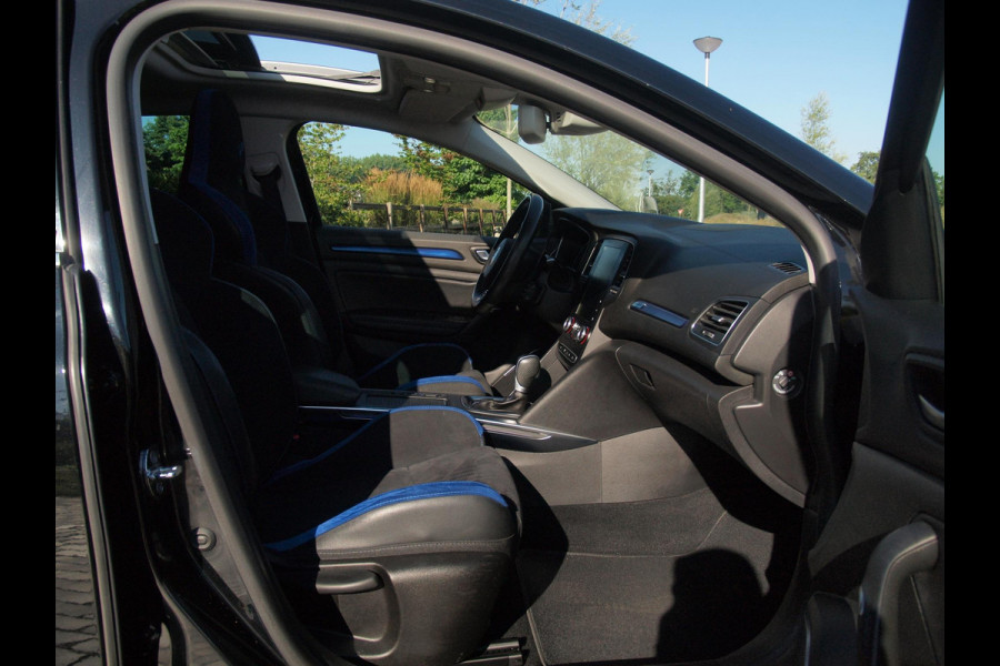 Renault Mégane Estate 1.6 TCe GT | Panoramadak | Camera | Trekhaak | Head-Up Display |