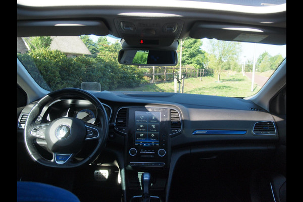 Renault Mégane Estate 1.6 TCe GT | Panoramadak | Camera | Trekhaak | Head-Up Display |