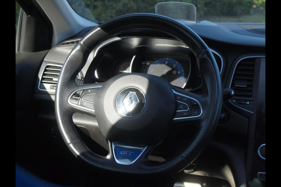 Renault Mégane Estate 1.6 TCe GT | Panoramadak | Camera | Trekhaak | Head-Up Display |