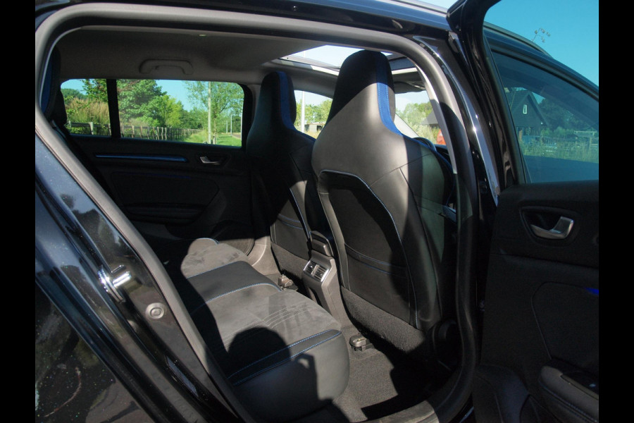 Renault Mégane Estate 1.6 TCe GT | Panoramadak | Camera | Trekhaak | Head-Up Display |