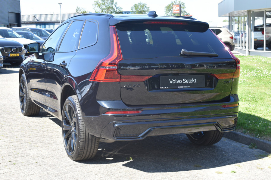 Volvo XC60 T6 350PK Automaat Plug-in hybrid AWD Ultra Black Edition HUD | Luchtvering | Trekhaak | 360 Camera | H&K | 21"LMV | Stoelverwarming | Panodak