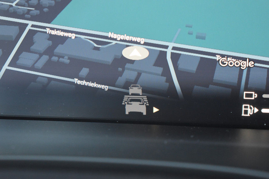 Volvo XC60 T6 350PK Automaat Plug-in hybrid AWD Ultra Black Edition HUD | Luchtvering | Trekhaak | 360 Camera | H&K | 21"LMV | Stoelverwarming | Panodak