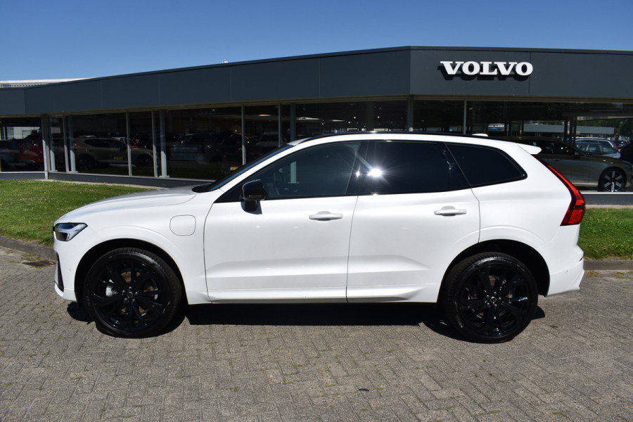 Volvo XC60 T8 AWD 455PK Plug-in Hybrid Ultra Black Edition | HUD | Luchtvering | Panodak | H&K | 360 Camera | 21"LMV | Stoelverwarming |