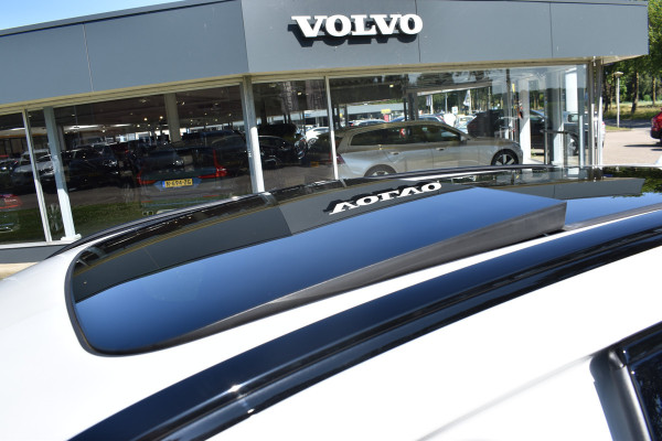 Volvo XC60 T8 AWD 455PK Plug-in Hybrid Ultra Black Edition | HUD | Luchtvering | Panodak | H&K | 360 Camera | 21"LMV | Stoelverwarming |