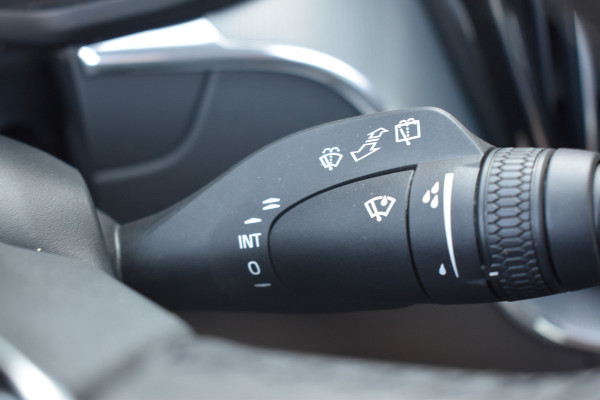 Volvo XC60 T8 AWD 455PK Plug-in Hybrid Ultra Black Edition | HUD | Luchtvering | Panodak | H&K | 360 Camera | 21"LMV | Stoelverwarming |