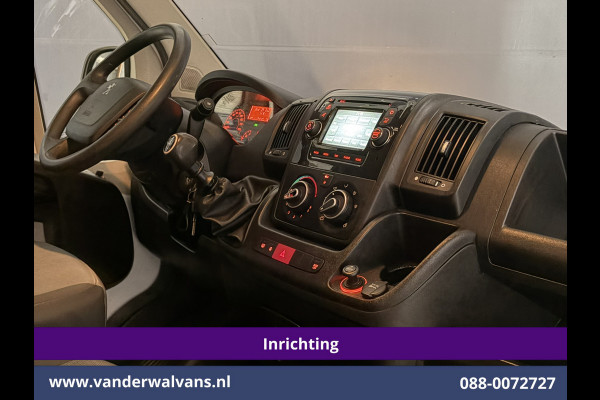 Peugeot Boxer 2.0 BlueHDI 131pk L2H2 Inrichting Euro6 Airco | Imperiaal | Camera | 2500kg Trekhaak | Cruisecontrol Parkeersensoren, Bijrijdersbank