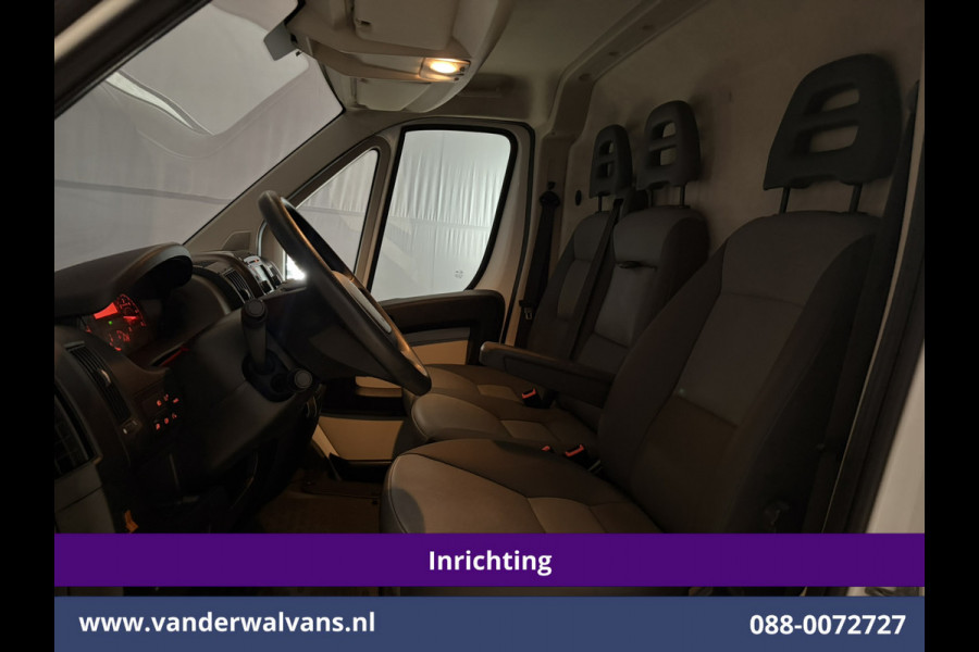 Peugeot Boxer 2.0 BlueHDI 131pk L2H2 Inrichting Euro6 Airco | Imperiaal | Camera | 2500kg Trekhaak | Cruisecontrol Parkeersensoren, Bijrijdersbank