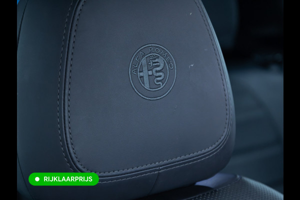 Alfa Romeo Tonale 1.5T Hybrid Veloce | Leer | Panoramadak | Elec. achterklep | Afn. trekhaak | Adap. Cruise | Harman Kardo | Stoel- verwamring en Stoel koeling, Stuur verwarming, 360 Camera, Stoel met gehuegen