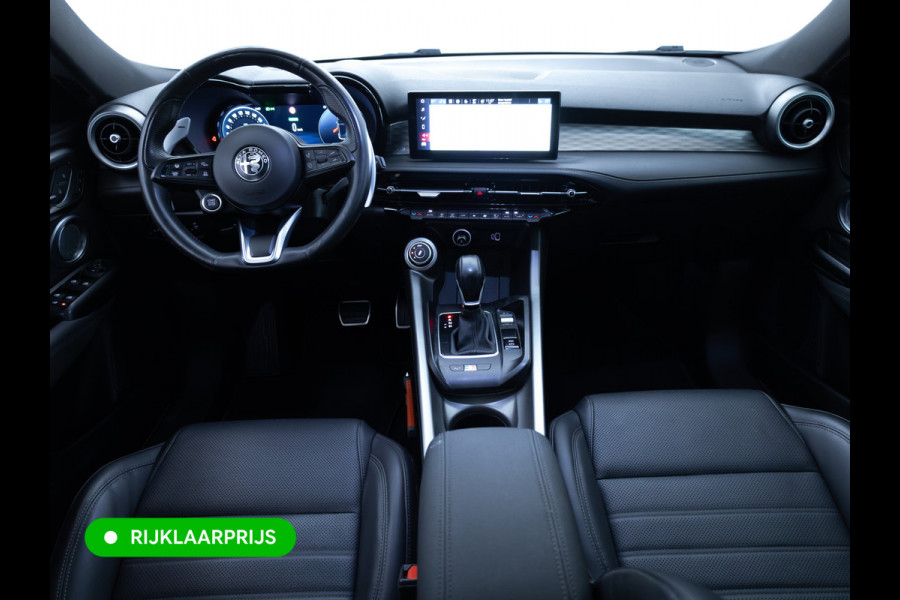 Alfa Romeo Tonale 1.5T Hybrid Veloce | Leer | Panoramadak | Elec. achterklep | Afn. trekhaak | Adap. Cruise | Harman Kardo | Stoel- verwamring en Stoel koeling, Stuur verwarming, 360 Camera, Stoel met gehuegen