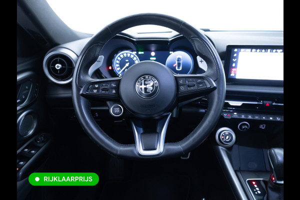 Alfa Romeo Tonale 1.5T Hybrid Veloce | Leer | Panoramadak | Elec. achterklep | Afn. trekhaak | Adap. Cruise | Harman Kardo | Stoel- verwamring en Stoel koeling, Stuur verwarming, 360 Camera, Stoel met gehuegen