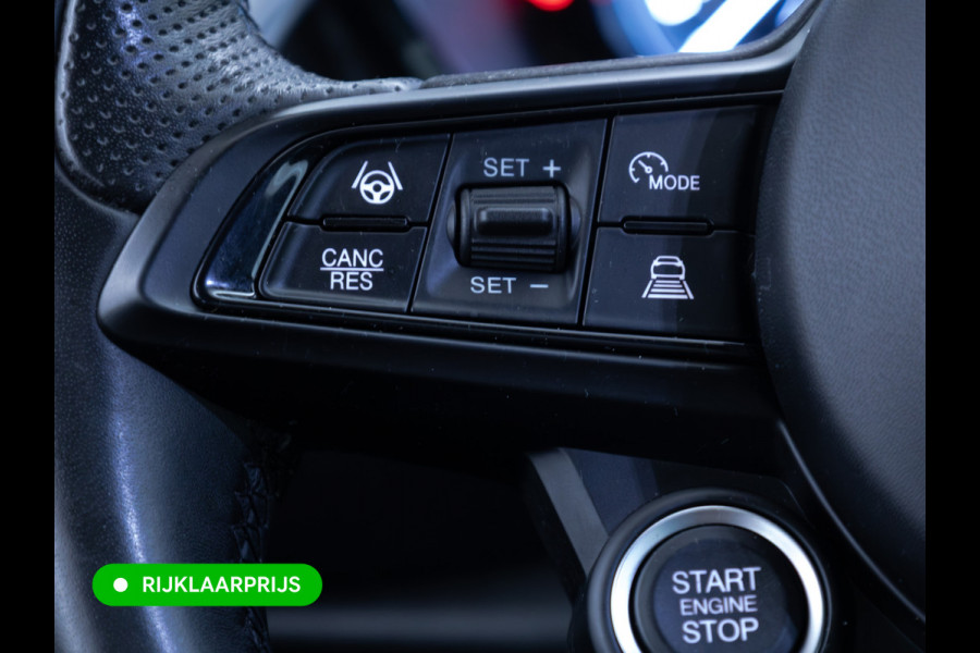 Alfa Romeo Tonale 1.5T Hybrid Veloce | Leer | Panoramadak | Elec. achterklep | Afn. trekhaak | Adap. Cruise | Harman Kardo | Stoel- verwamring en Stoel koeling, Stuur verwarming, 360 Camera, Stoel met gehuegen