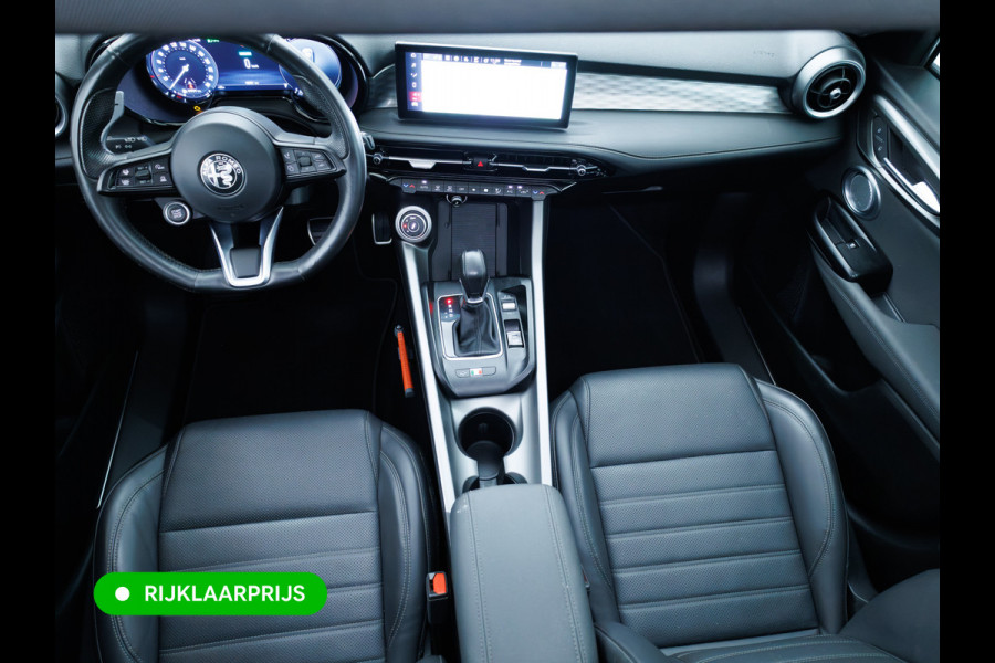 Alfa Romeo Tonale 1.5T Hybrid Veloce | Leer | Panoramadak | Elec. achterklep | Afn. trekhaak | Adap. Cruise | Harman Kardo | Stoel- verwamring en Stoel koeling, Stuur verwarming, 360 Camera, Stoel met gehuegen