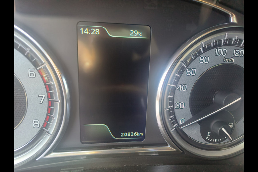 Suzuki Vitara 1.4 Boosterjet Style Rhino Edition Smart Hybrid + Panoramadak Rijklaar + Fabrieksgarantie Henk Jongen Auto's in Helmond,  al 50 jaar service zoals 't hoort!