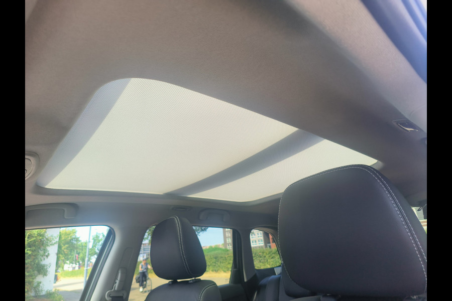Suzuki Vitara 1.4 Boosterjet Style Rhino Edition Smart Hybrid + Panoramadak Rijklaar + Fabrieksgarantie Henk Jongen Auto's in Helmond,  al 50 jaar service zoals 't hoort!