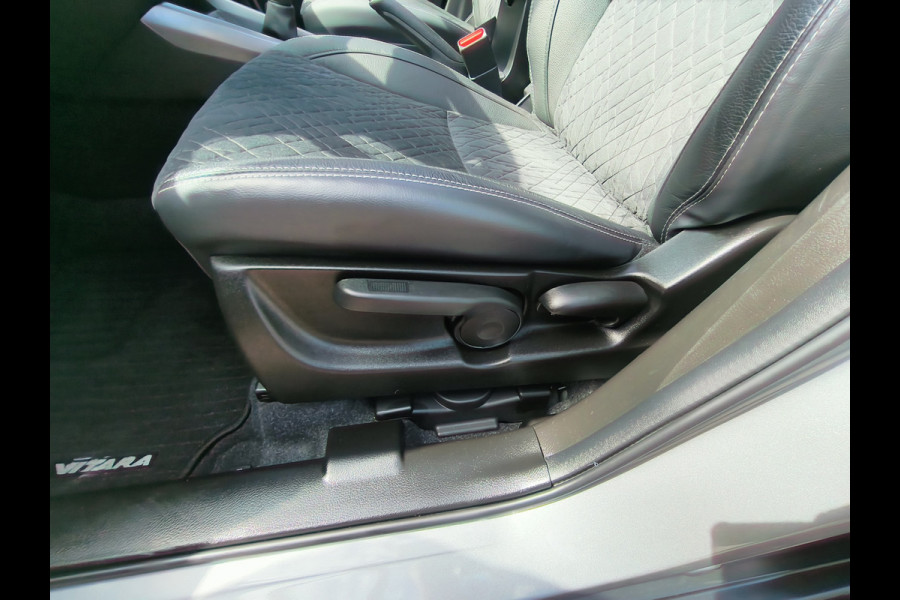 Suzuki Vitara 1.4 Boosterjet Style Rhino Edition Smart Hybrid + Panoramadak Rijklaar + Fabrieksgarantie Henk Jongen Auto's in Helmond,  al 50 jaar service zoals 't hoort!