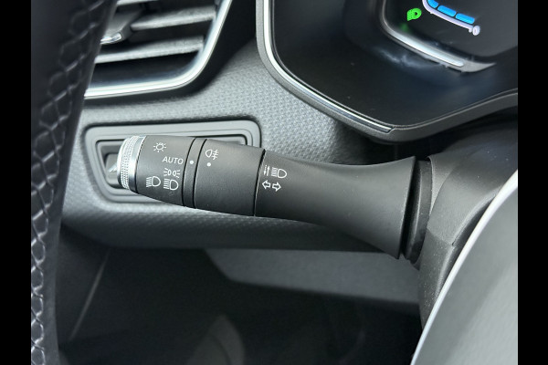 Renault Clio 5Drs 1.6I E-Tech Hybrid 140PK Automaat Keyless Apple Carplay Android Auto Lane Assist Cruise Control Usb Navi Regen-Lichtsensor  Ecc Pdc DAB Bordherkenning Led