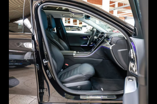 Mercedes-Benz C-Klasse Estate 300e AMG ** DIGI LED, NAVI+, PANO, MEMORY, NIGHT, 19-inch LMV ** UNFALLFREI - Ex. MB-AG ** ** INFORMEER OOK NAAR ONZE AANTREKKELIJKE FINANCIAL-LEASE TARIEVEN **