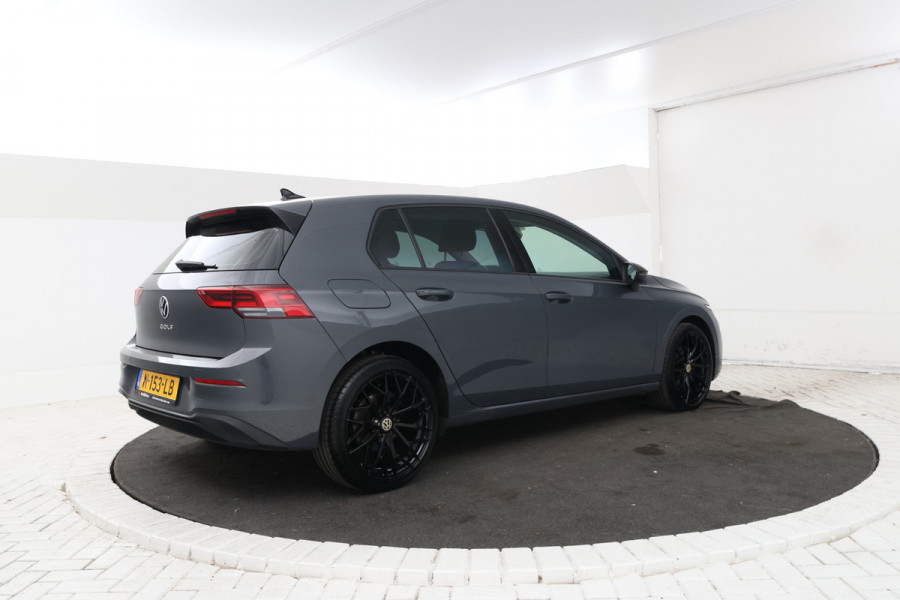 Volkswagen Golf 1.5 TSI Life Stoel/stuurverwarming, Adaptieve cruise, Apple Carplay!