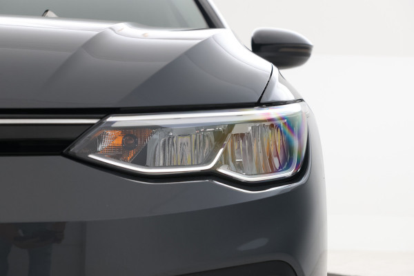 Volkswagen Golf 1.5 TSI Life Stoel/stuurverwarming, Adaptieve cruise, Apple Carplay!