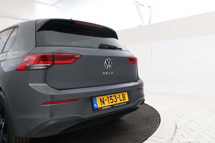 Volkswagen Golf 1.5 TSI Life Stoel/stuurverwarming, Adaptieve cruise, Apple Carplay!