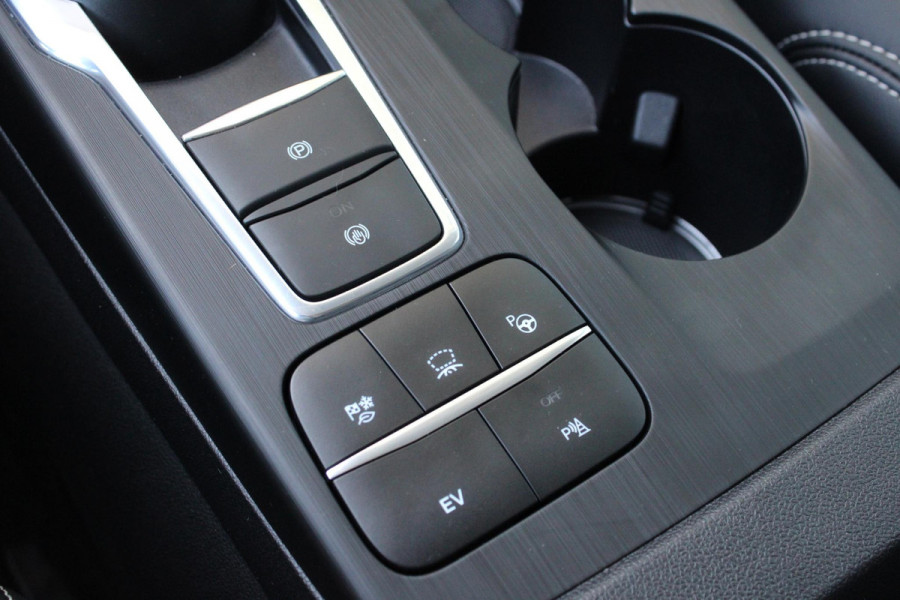 Ford Kuga 2.5 PHEV Vignale Trekhaak Wegklapbaar | Origenele Zomerset Aanwezig | Volledig Lederen Interieur | Panorama Dak |